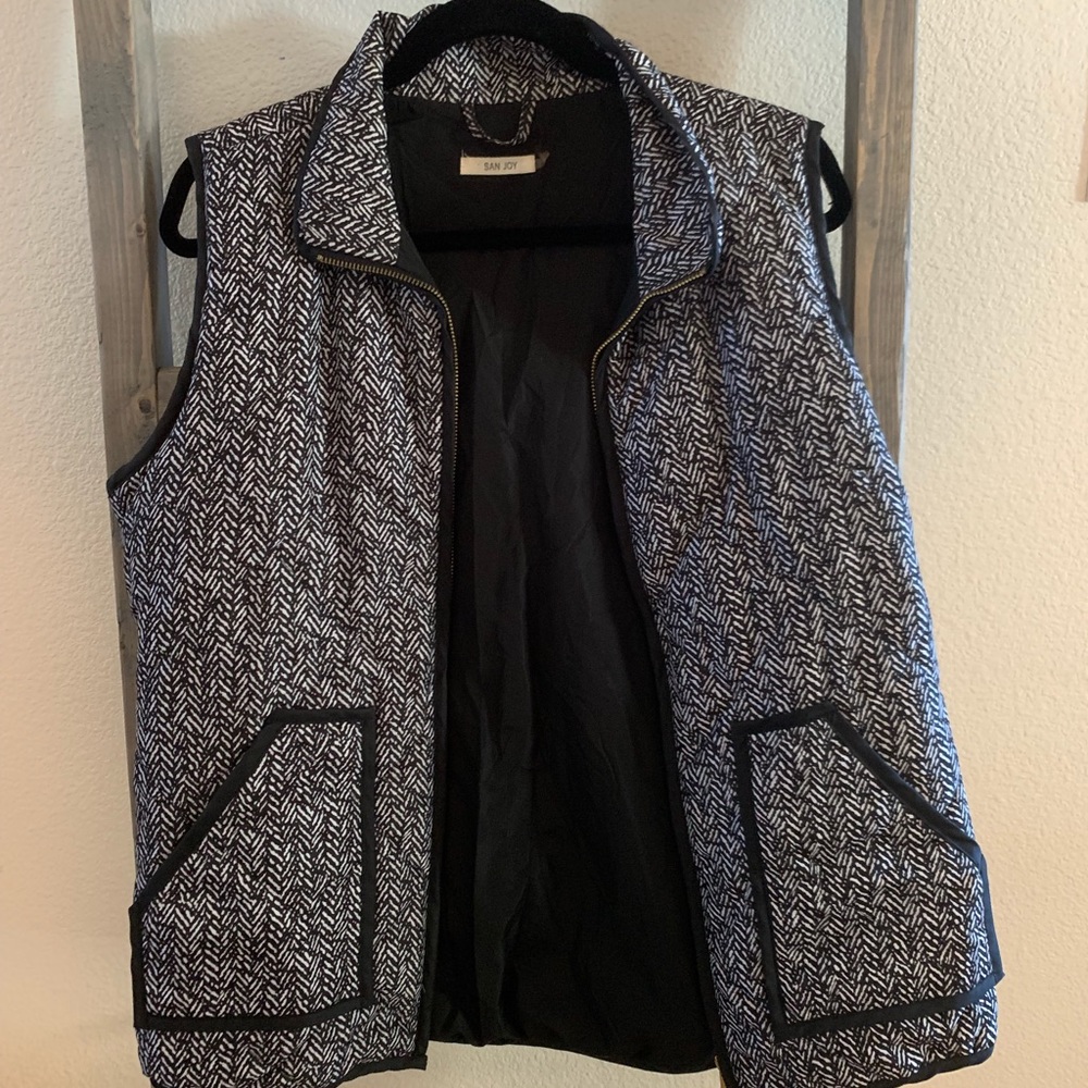 Harringbone vest